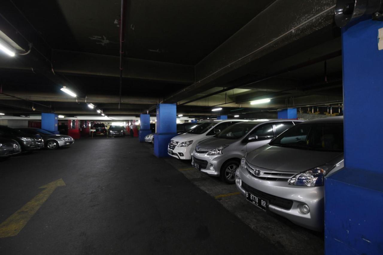 Airy Glodok Pinangsia Raya Jakarta Hotel Buitenkant foto